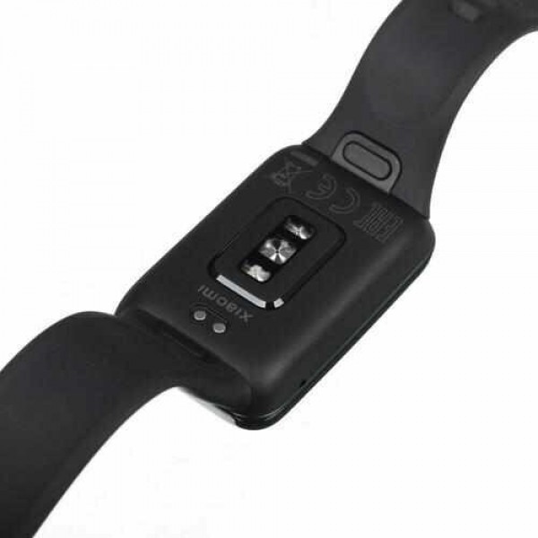 Умные часы Xiaomi Mi Band 7 Pro в черном цвете: стиль и функциональность в одном устройстве